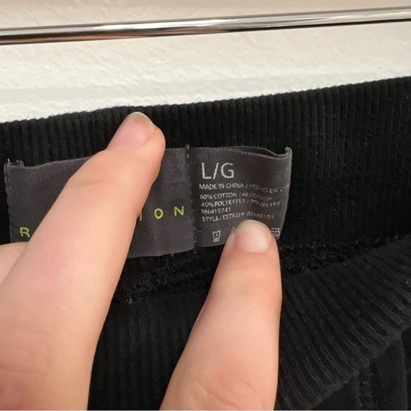 KENNETH Cole Reaction Cropped joggers - Picture 7 of 7